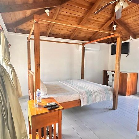 Dixon Cove Las Palmas Beach Hotel المظهر الخارجي الصورة
