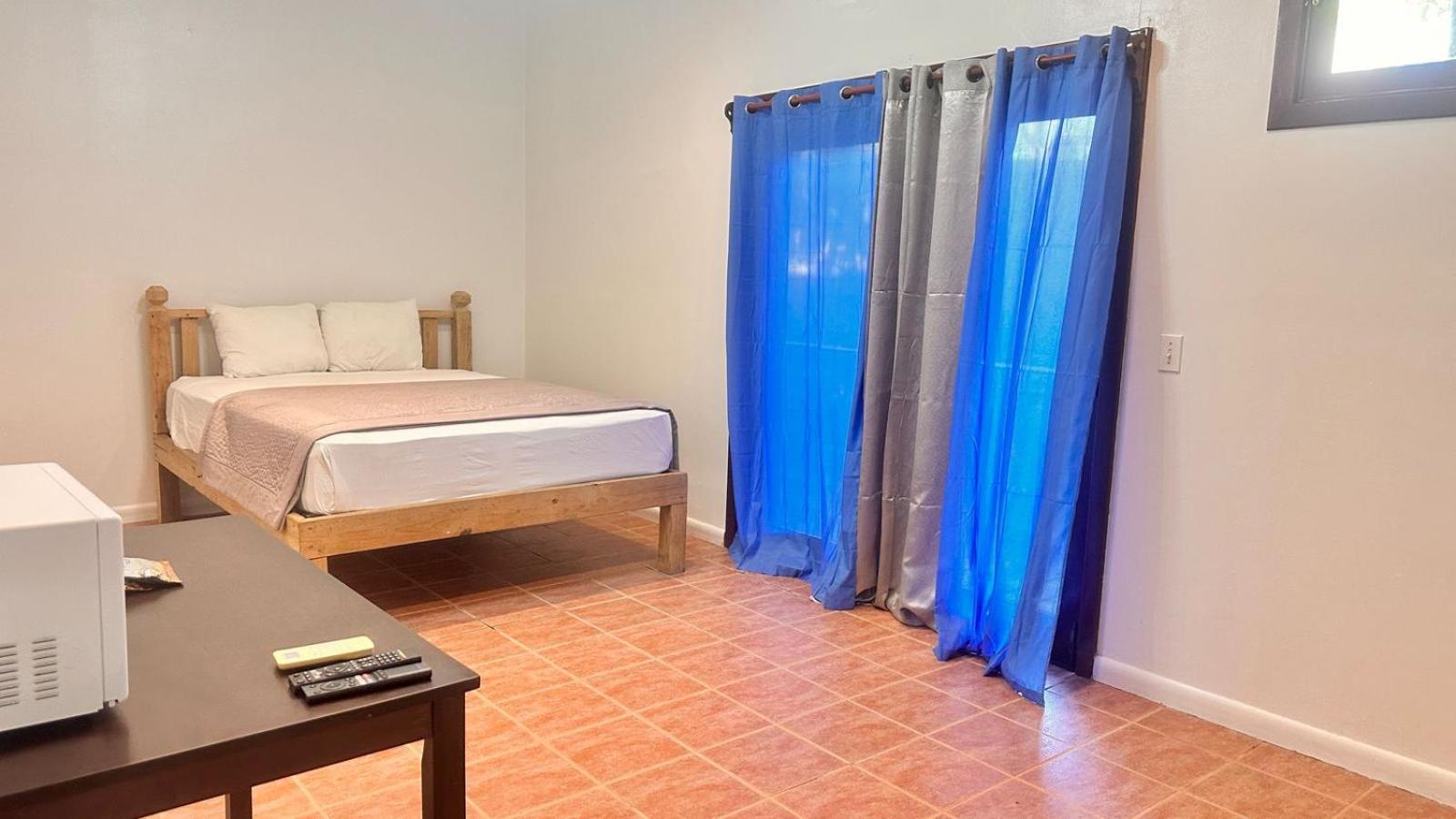 Dixon Cove Las Palmas Beach Hotel المظهر الخارجي الصورة