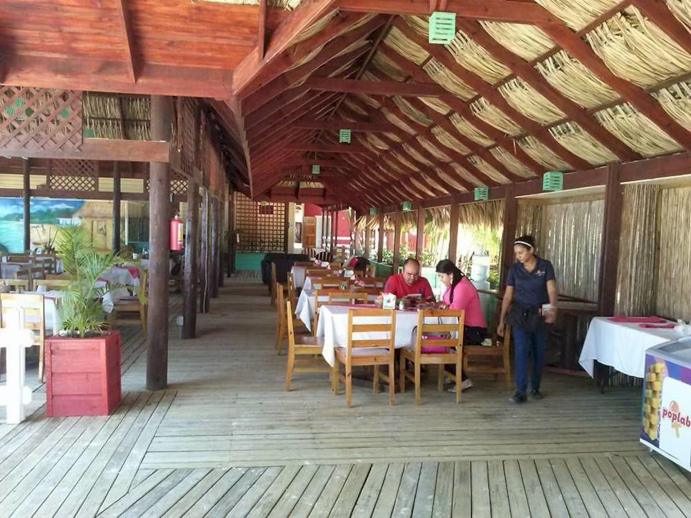 Dixon Cove Las Palmas Beach Hotel المظهر الخارجي الصورة