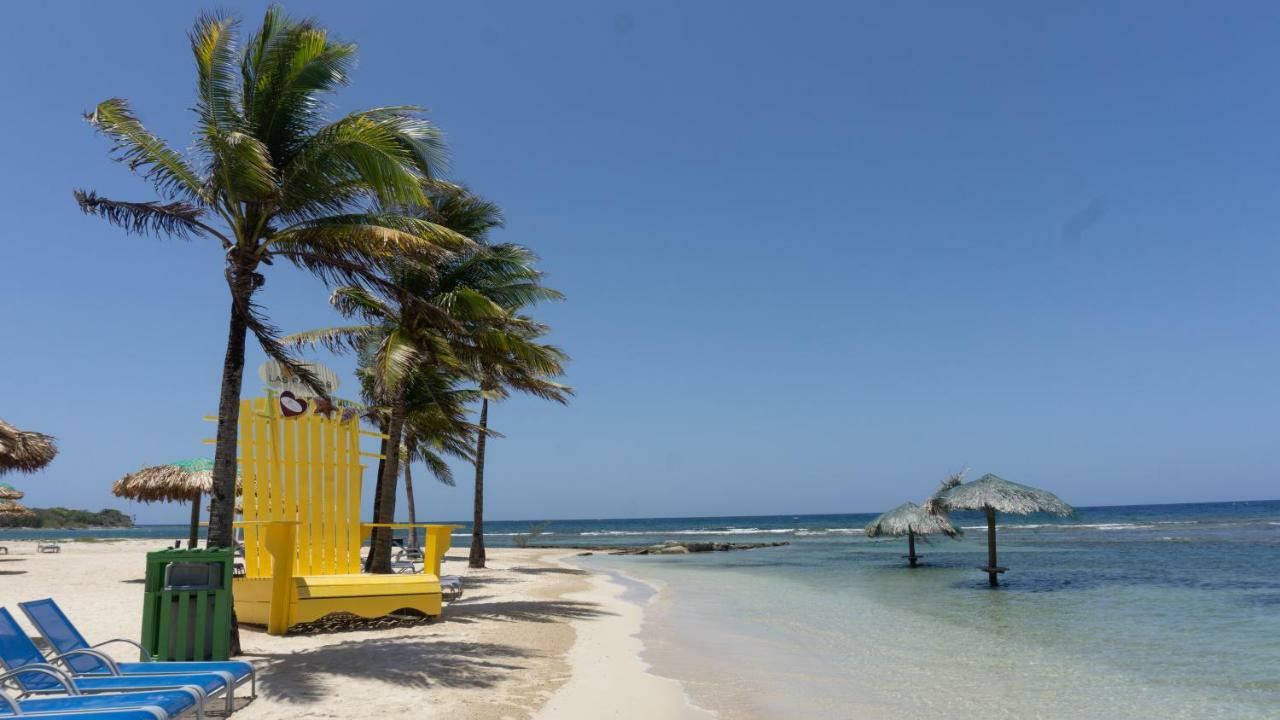 Dixon Cove Las Palmas Beach Hotel المظهر الخارجي الصورة